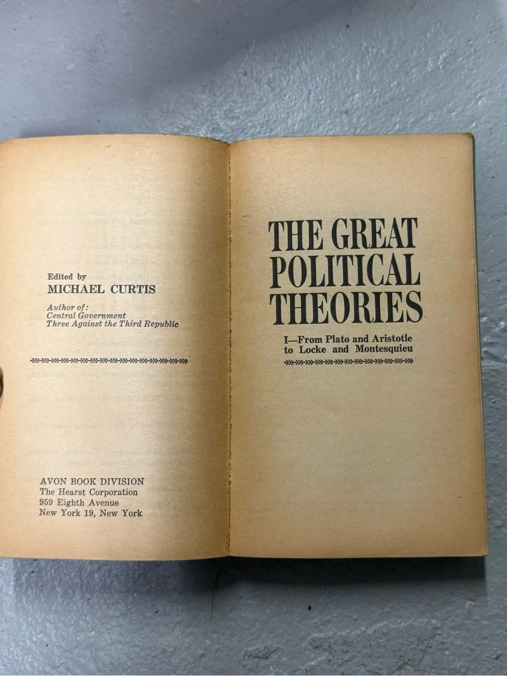 Vintage The Great Political Theories Vol. 1 Michael Curtis Avon Paperback Plato